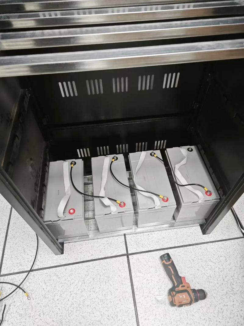 不间断电源安装步骤_蓄电池组安装规范_不间断电源