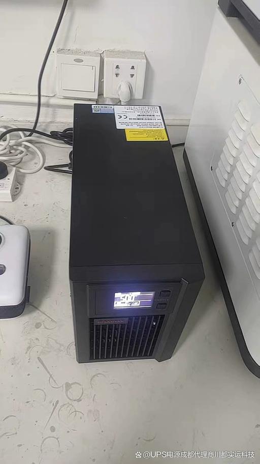 ups设备选型_离线式在线式技术类型_ups电源