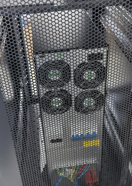 ups电源_优比施非标电压ups_ups定制化解决方案