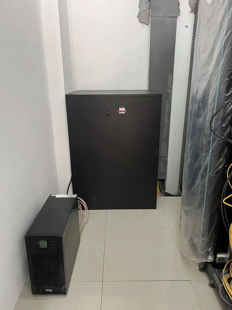 UPS电源_UPS系统组成_Uninterruptible power supply