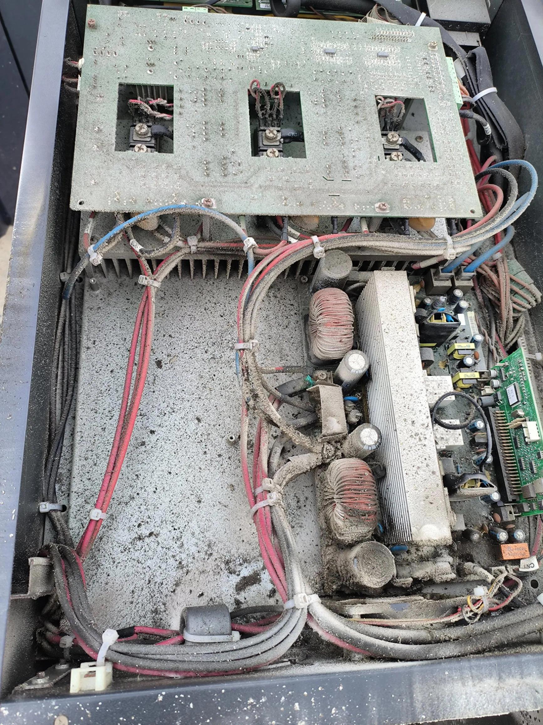 UPS电源维护_数据中心不间断电源重要性_UPS电源