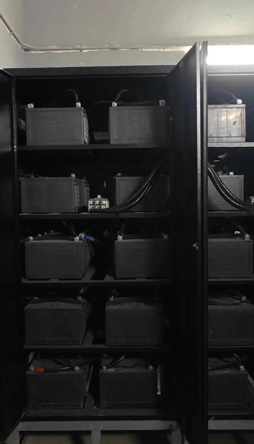 ups电源_模块化UPS系统在线维护_高安全易维护热插拔技术